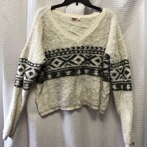 Make and modeled ski sweater